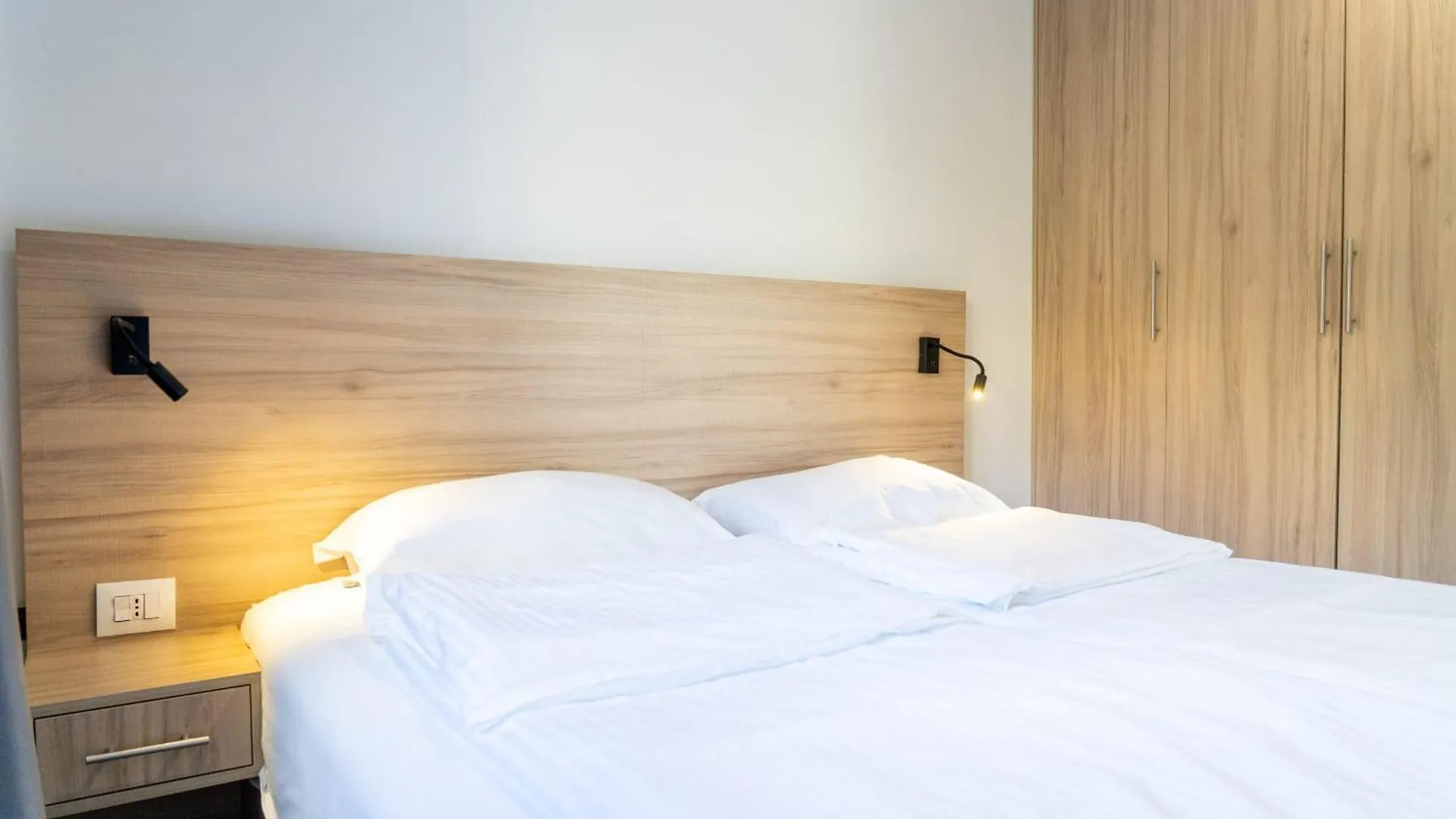 Elite Residence - Seafront Apartments Saranda